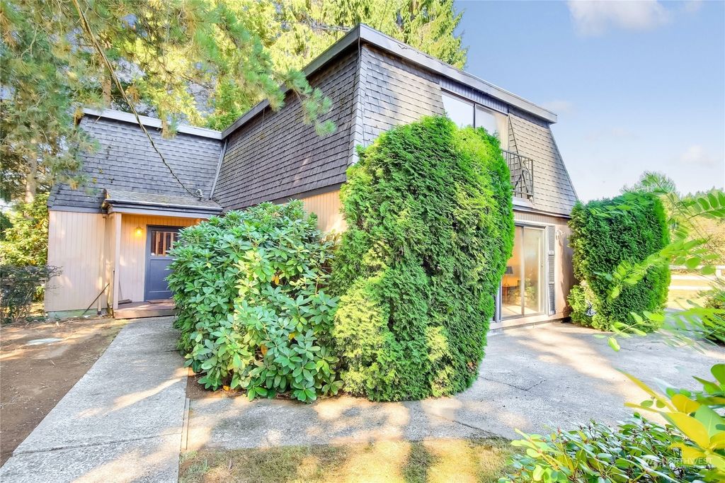 Photo of 6918 Maltby Road, Woodinville, WA 98072 (MLS # 2151828)