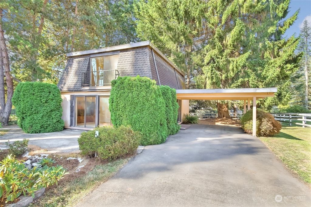 Photo of 6918 Maltby Road, Woodinville, WA 98072 (MLS # 2151828)