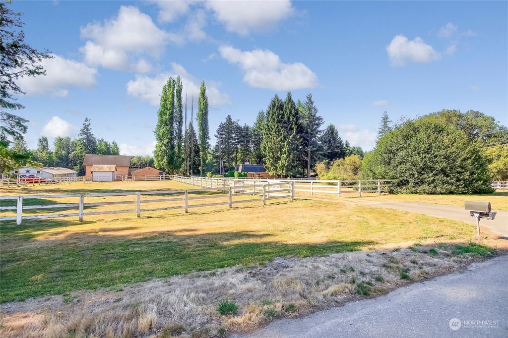 Photo of 6918 Maltby Road, Woodinville, WA 98072 (MLS # 2151828)