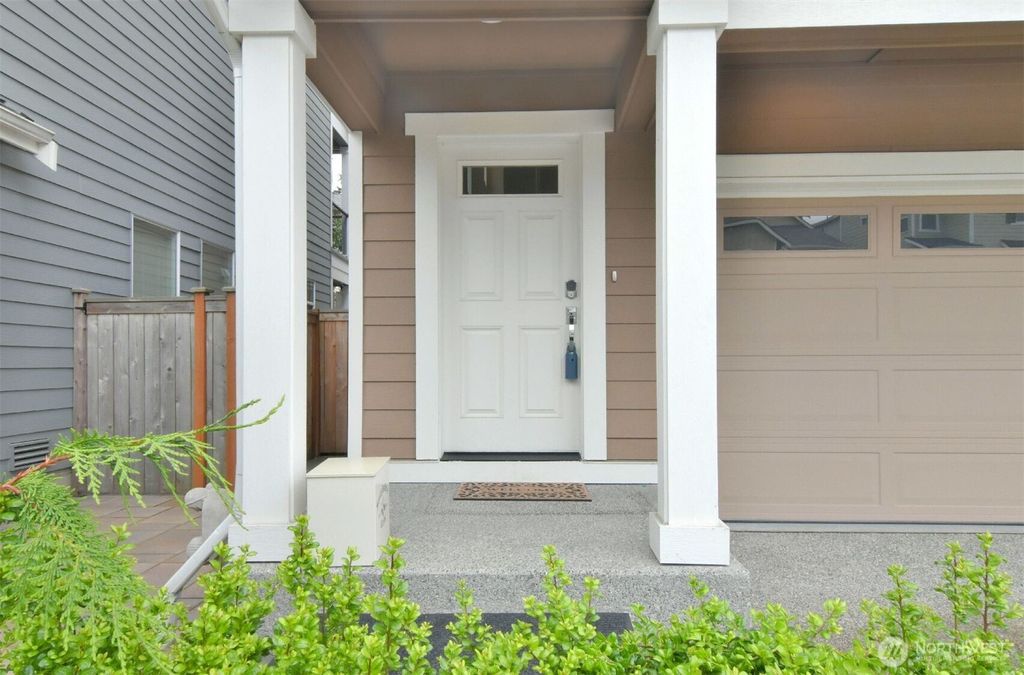 Photo of 1214 141st Place SW, Lynnwood, WA 98087 (MLS # 2400430)