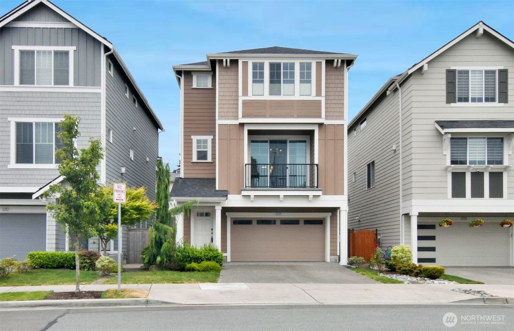 Photo of 1214 141st Place SW, Lynnwood, WA 98087 (MLS # 2400430)