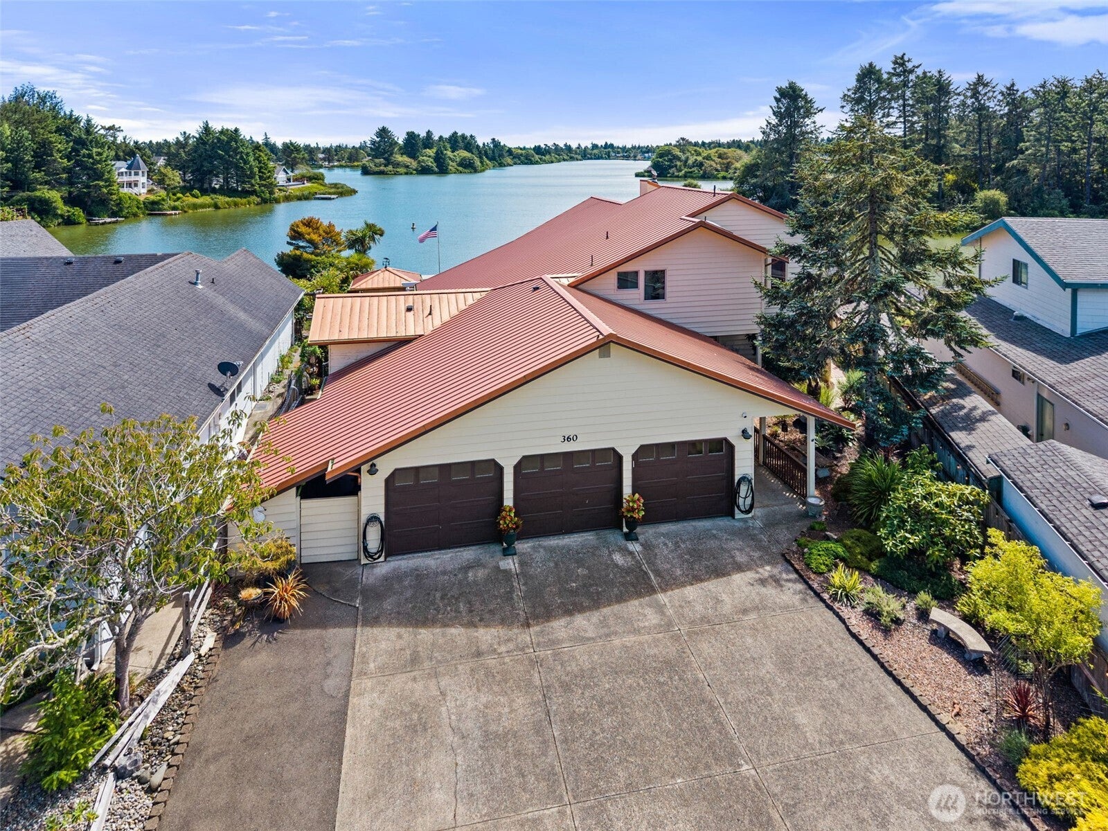360 Wildwood Avenue SE