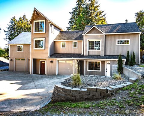 Photo of 527 17TH Avenue SE, Olympia, WA 98501 (MLS # 2294791)