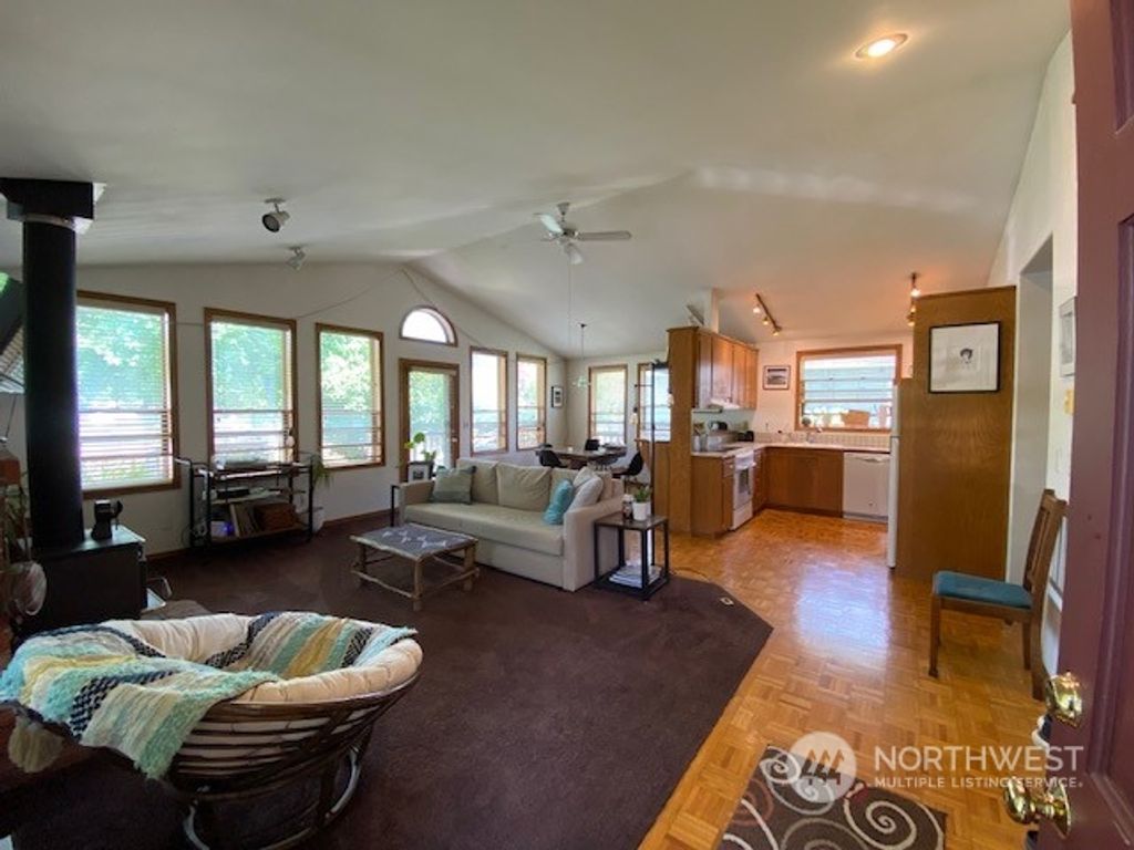 Photo of 8366 Maple Avenue SE, Snoqualmie, WA 98065 (MLS # 2144131)