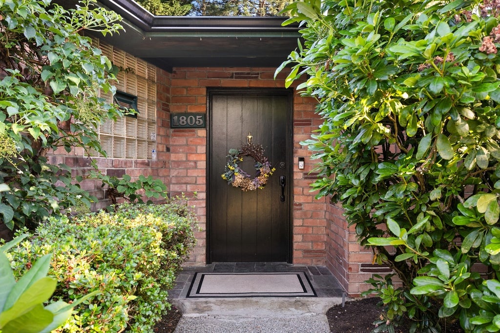 Photo of 1805 NW 95th Street, Seattle, WA 98117 (MLS # 2596745)