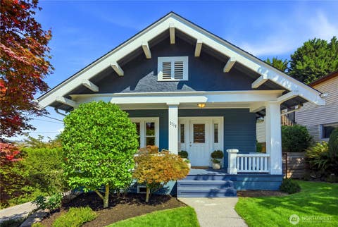 Photo of 2716 Warren Avenue N, Seattle, WA 98109 (MLS # 2567347)