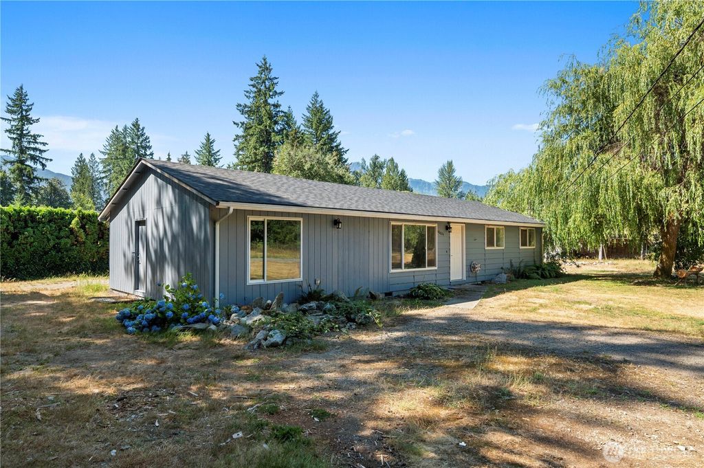 Photo of 46624 Giles Road, Darrington, WA 98241 (MLS # 2487473)