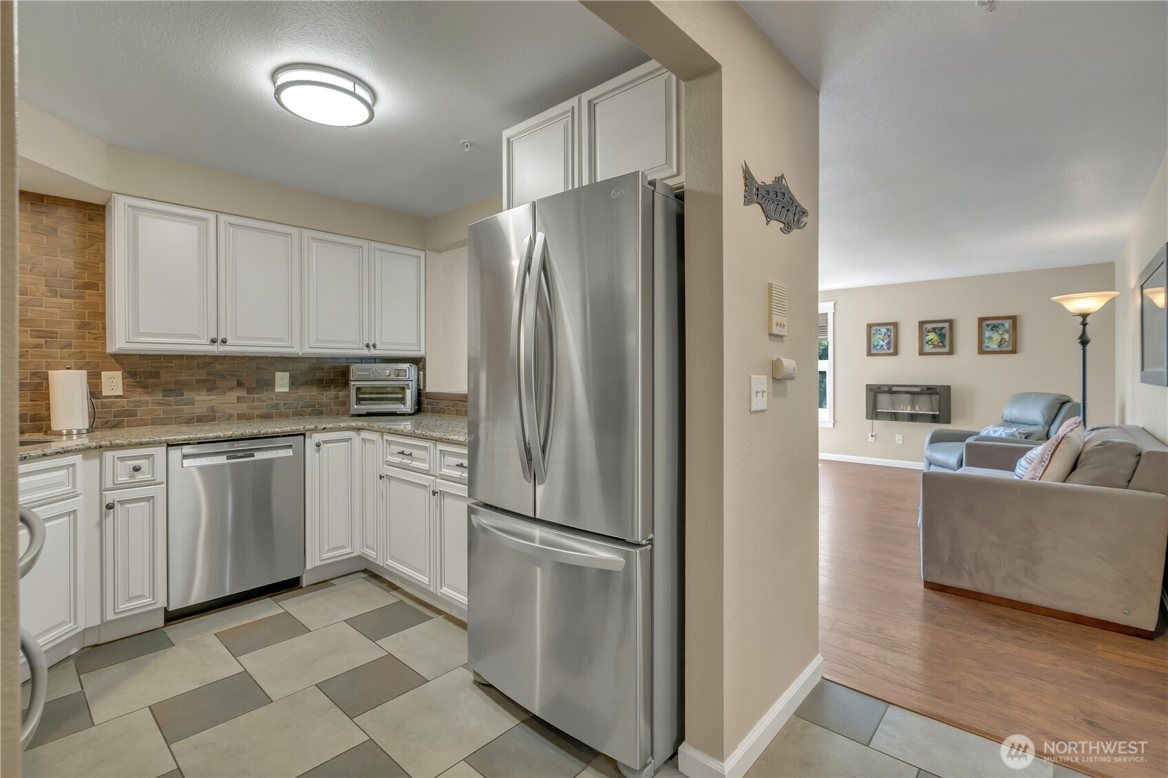 3733 Waller Road E 302