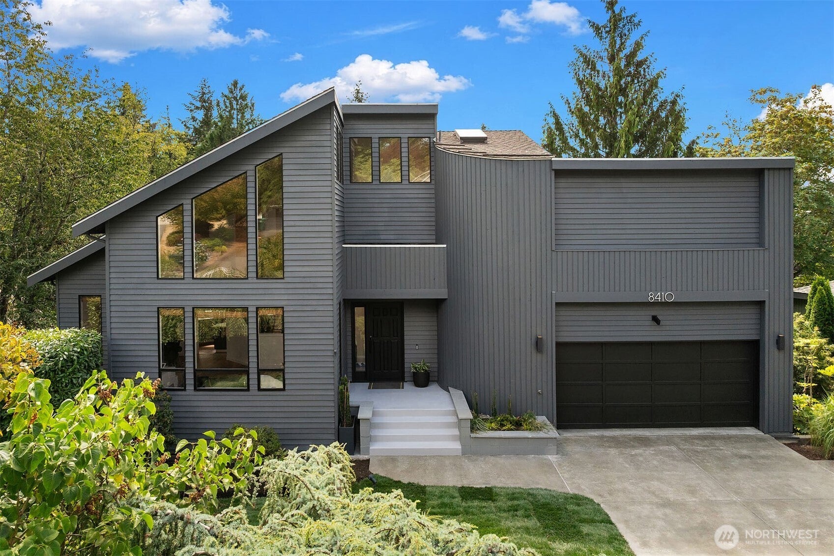 8410 SE 47th Place