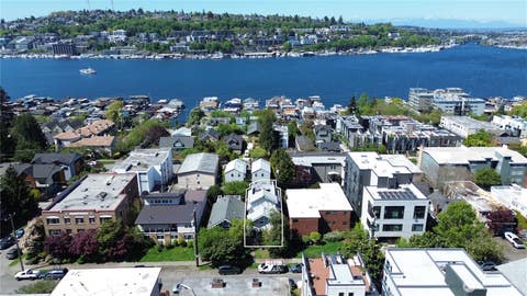Photo of 2215 Yale Ave AVE E, Seattle, WA 98102 (MLS # 2549145)