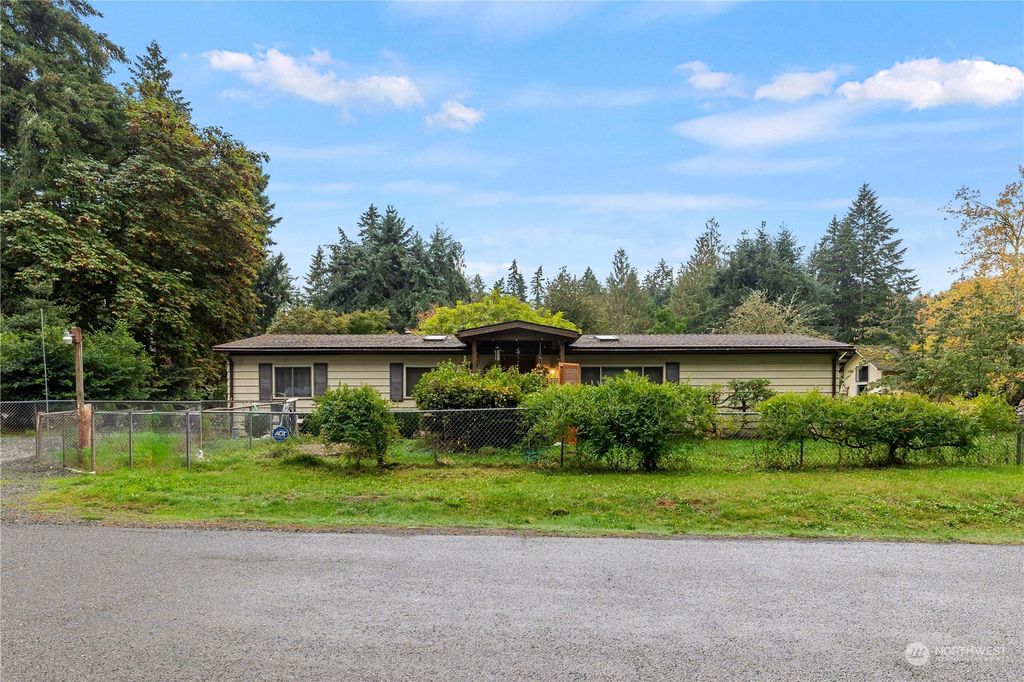 Photo of 22447 SE 300th Street, Black Diamond, WA 98010 (MLS # 2300379)