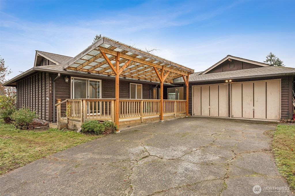 Photo of 16608 127 Avenue SE, Renton, WA 98058 (MLS # 2458519)