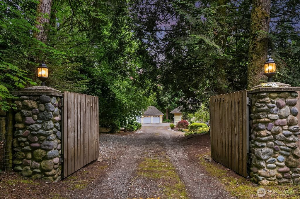 Photo of 19603 238TH Avenue NE, Woodinville, WA 98077 (MLS # 2376182)