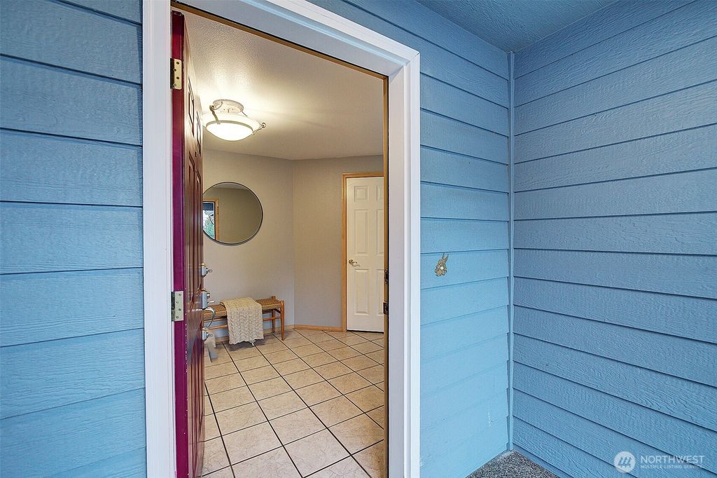 Photo of 803 3rd Avenue NW, Puyallup, WA 98371 (MLS # 2459928)