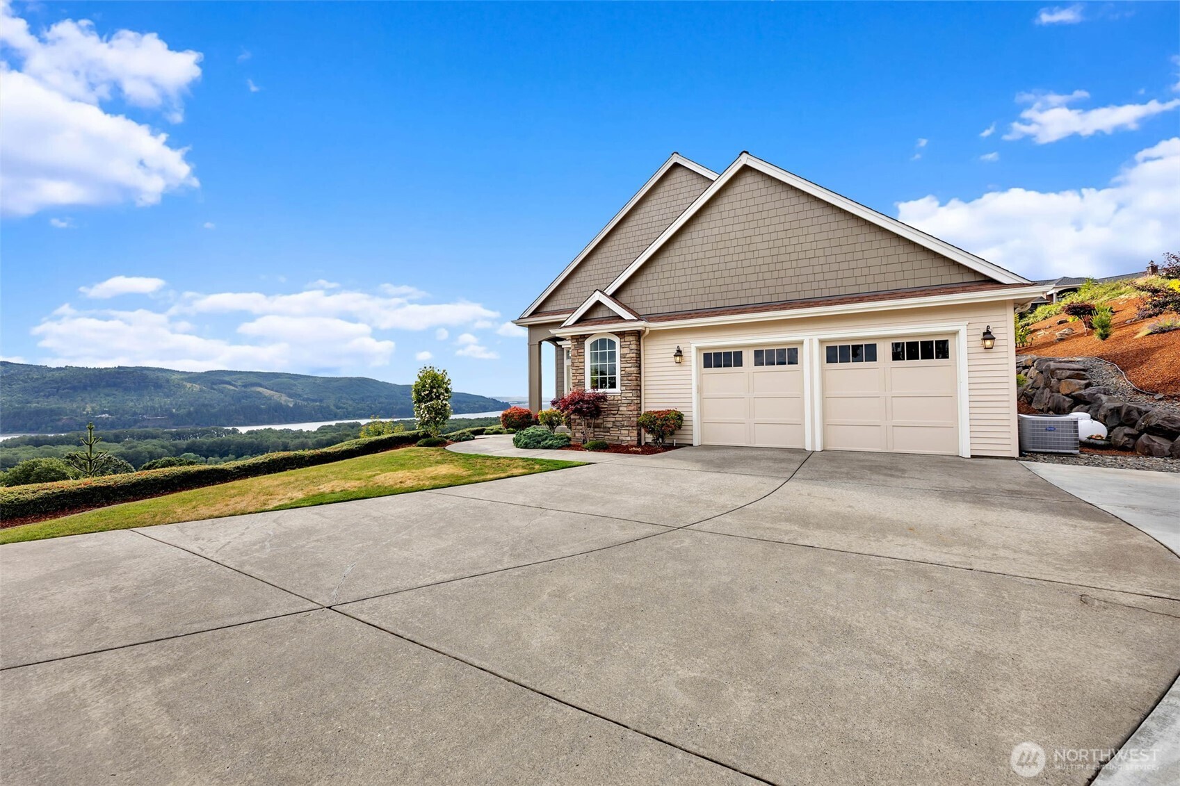 60 Trenton Lane