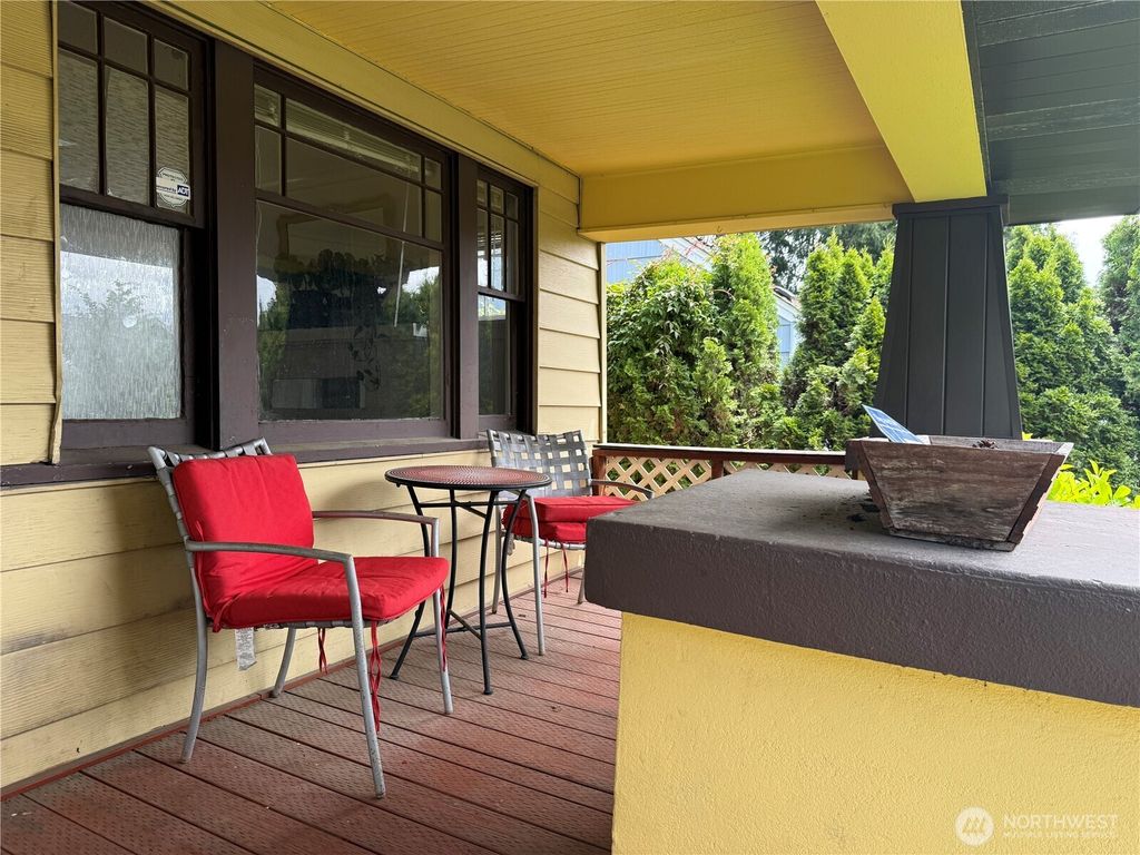 Photo of 6129 S Park Avenue, Tacoma, WA 98408 (MLS # 2529926)