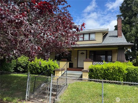 Photo of 6129 S Park Avenue, Tacoma, WA 98408 (MLS # 2529926)