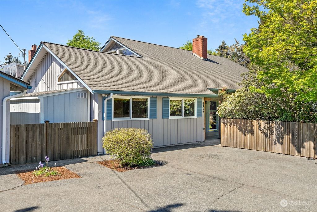 Photo of 10423 42nd Avenue NE, Seattle, WA 98125 (MLS # 2237456)