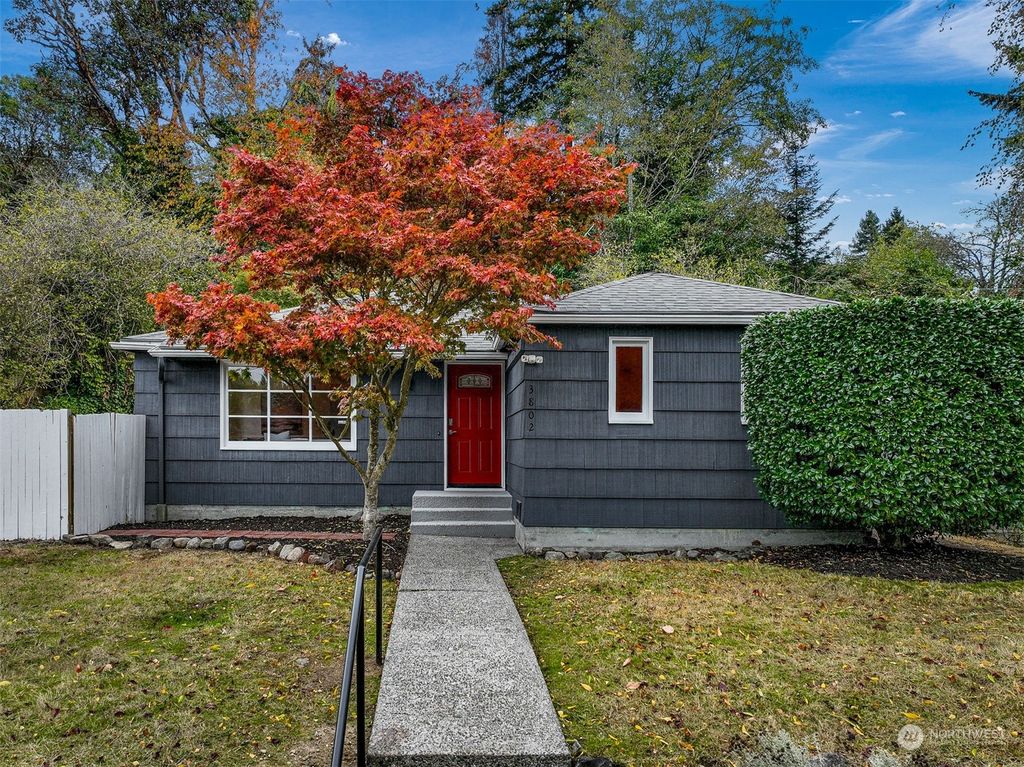 Photo of 3802 47th Avenue SW, Seattle, WA 98116 (MLS # 2011657)