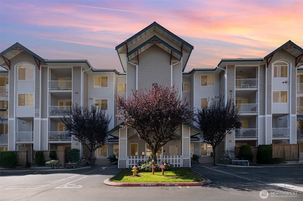 Photo of 13301 SE 79th Place #C 305, Newcastle, WA 98059 (MLS # 2440010)