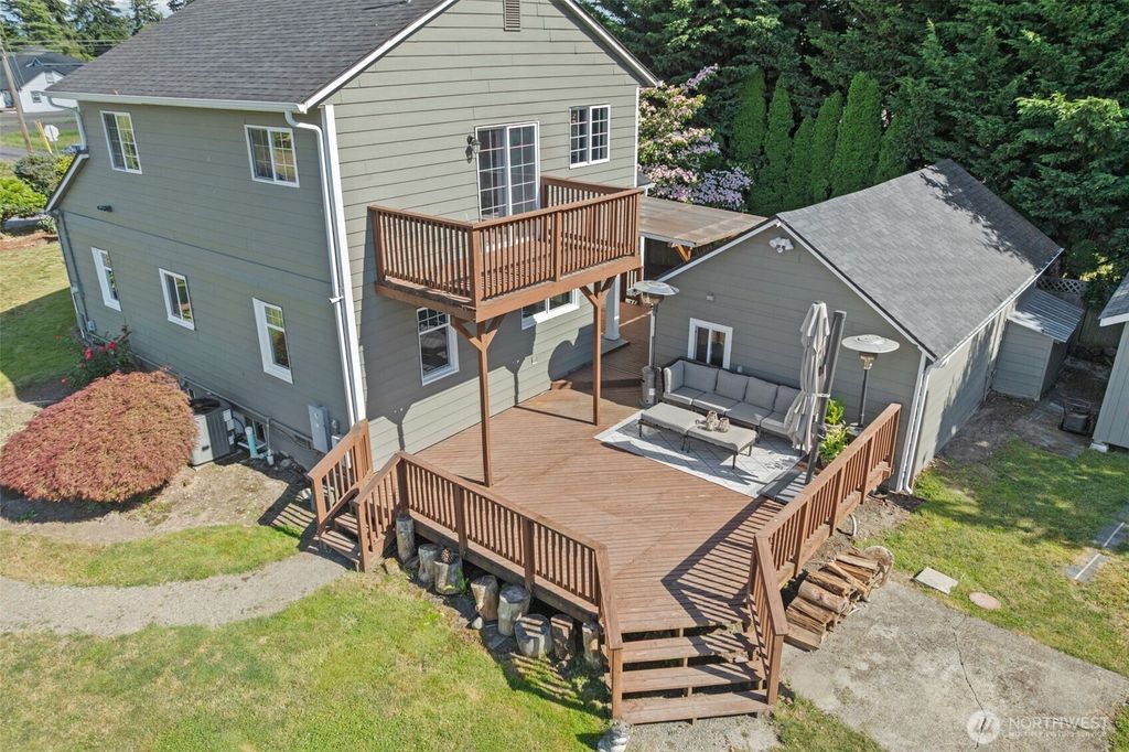 Photo of 4720 62nd Ave E AVE, Puyallup, WA 98371 (MLS # 2541958)