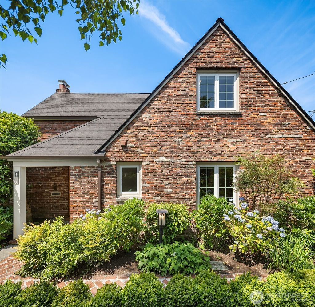 Photo of 3421 30th Avenue W, Seattle, WA 98199 (MLS # 2397852)