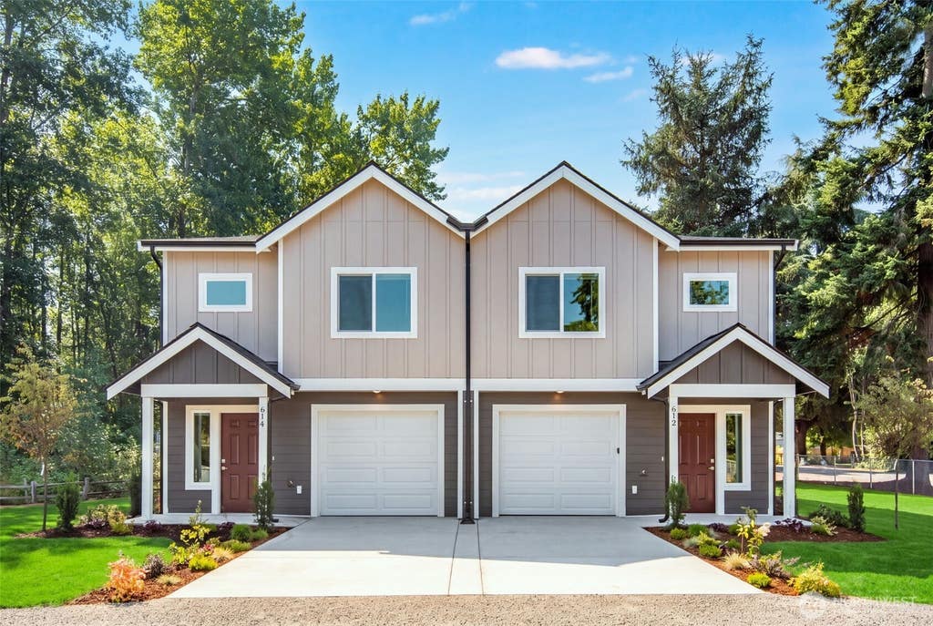Photo of 612 &amp; 614 122nd Street Ct E, Tacoma, WA 98445 (MLS # 2570909)