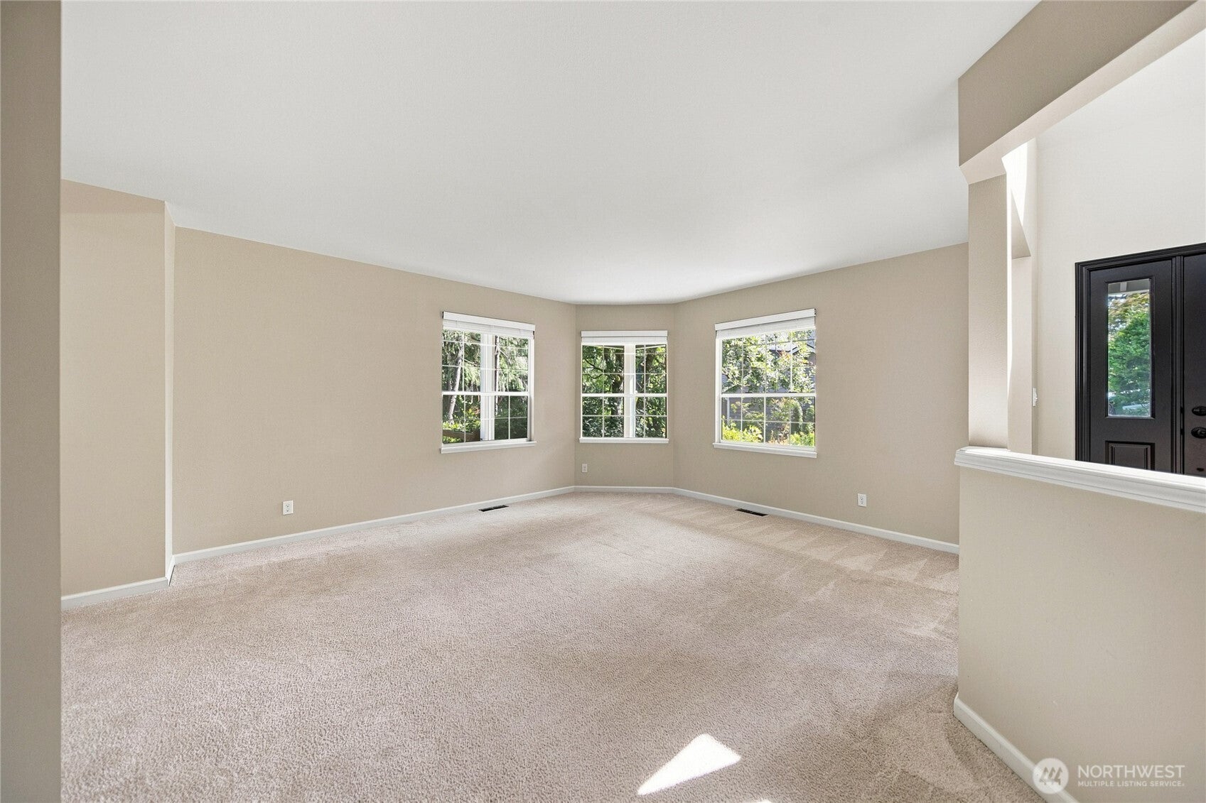 1154 NW Bramble Court