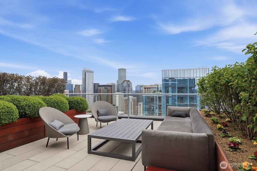 Photo of 1808 Minor Avenue #2100, Seattle, WA 98101 (MLS # 2582906)