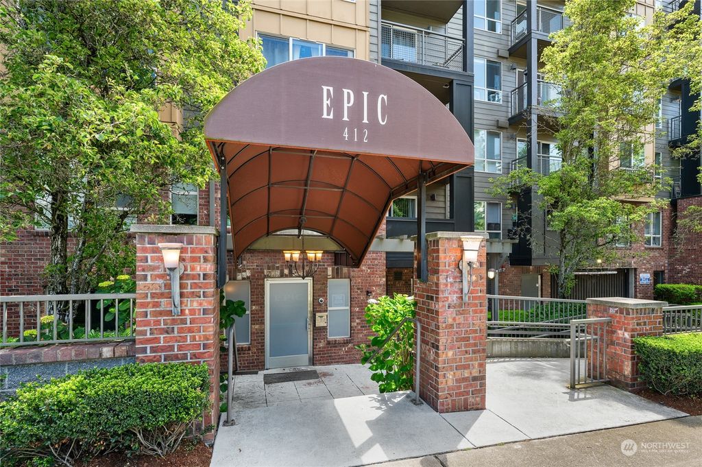 Photo of 412 11th Avenue #PH11, Seattle, WA 98122 (MLS # 2252137)