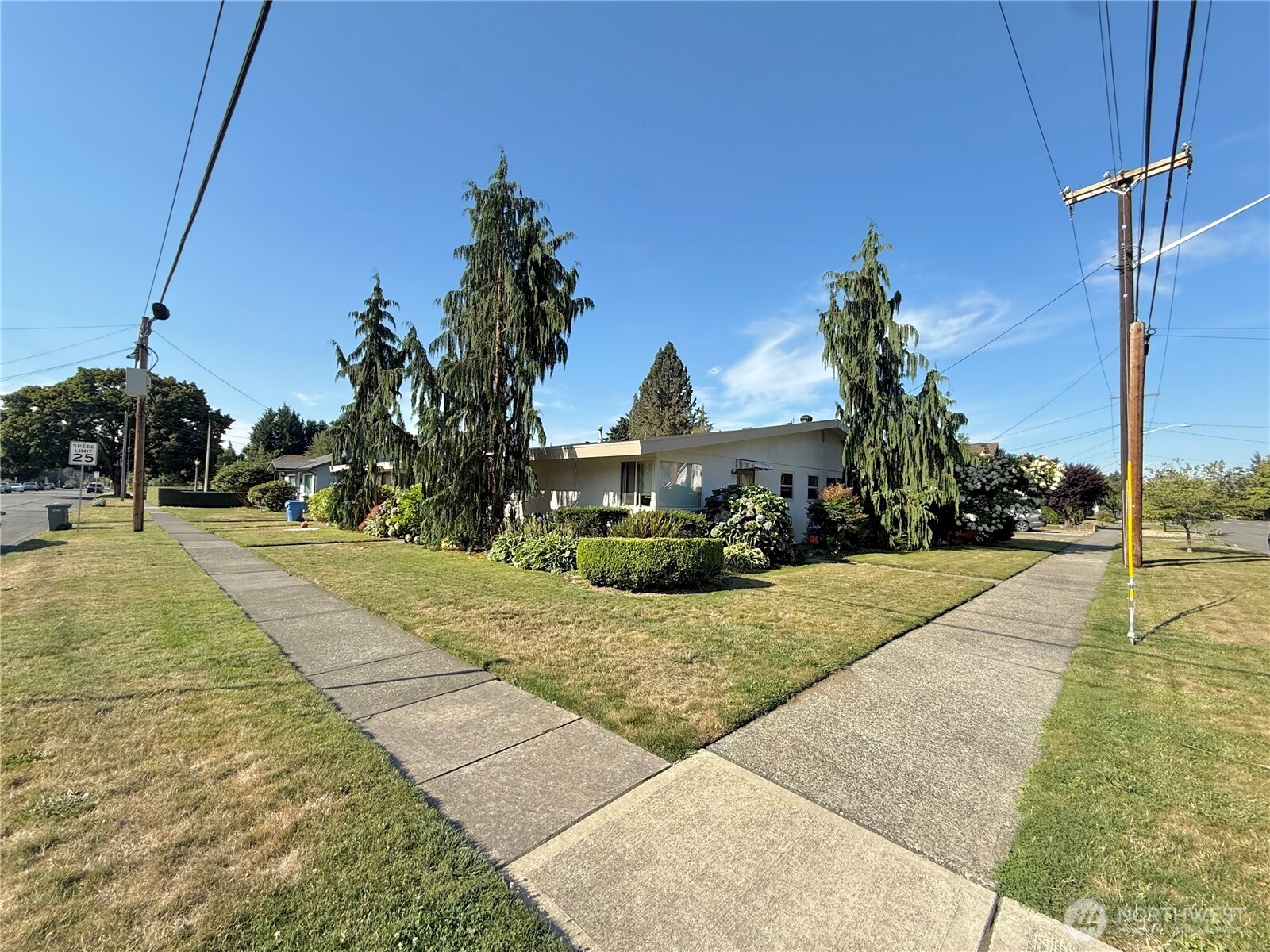 520 Sumner Avenue 524