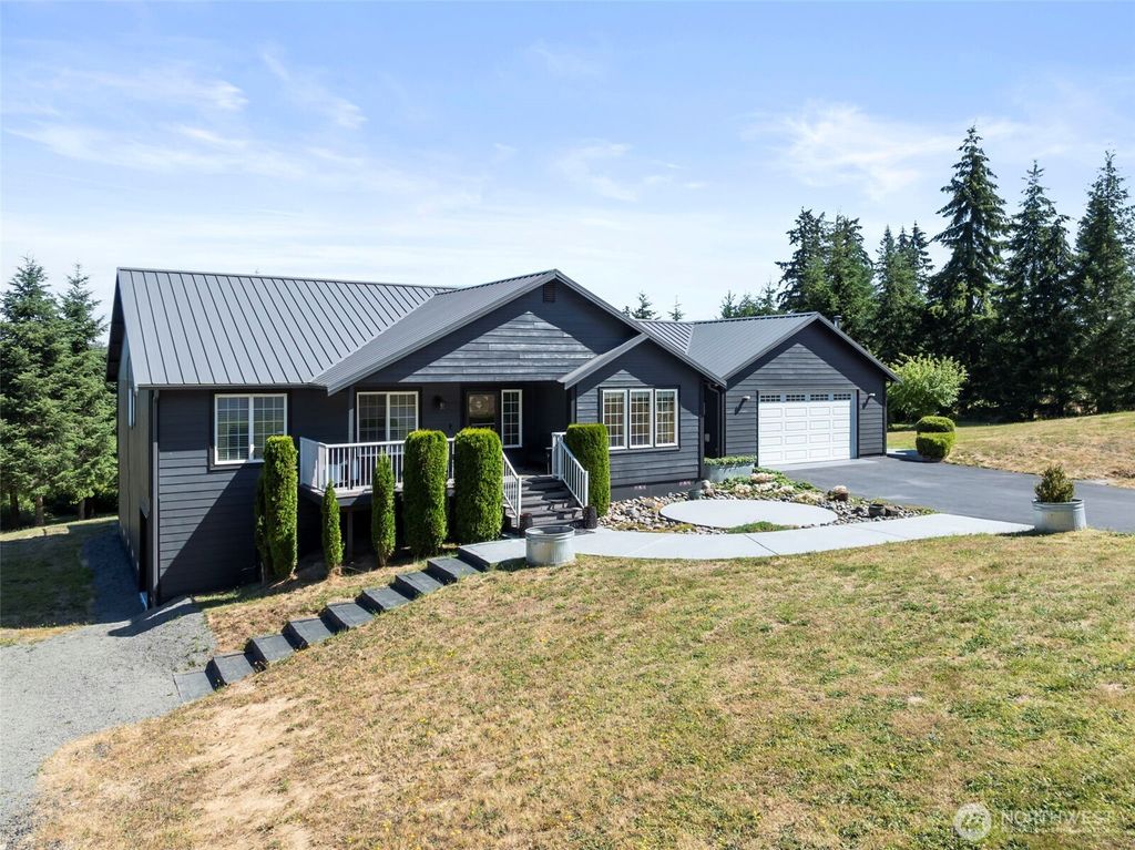 Photo of 154 Budgett Lane, Chehalis, WA 98532 (MLS # 2552691)