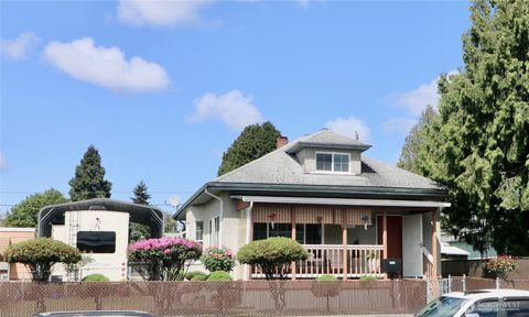3592 E Howe St Tacoma WA 98404