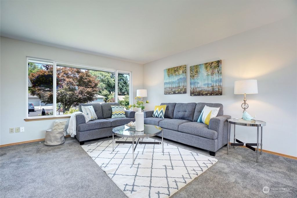 Photo of 10617 NE 195th Street, Bothell, WA 98011 (MLS # 2137901)