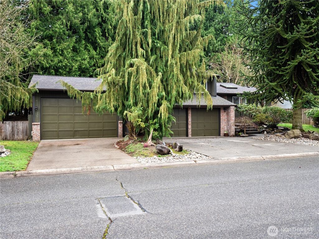 Photo of 11327 28th Drive SE, Everett, WA 98208 (MLS # 2356027)