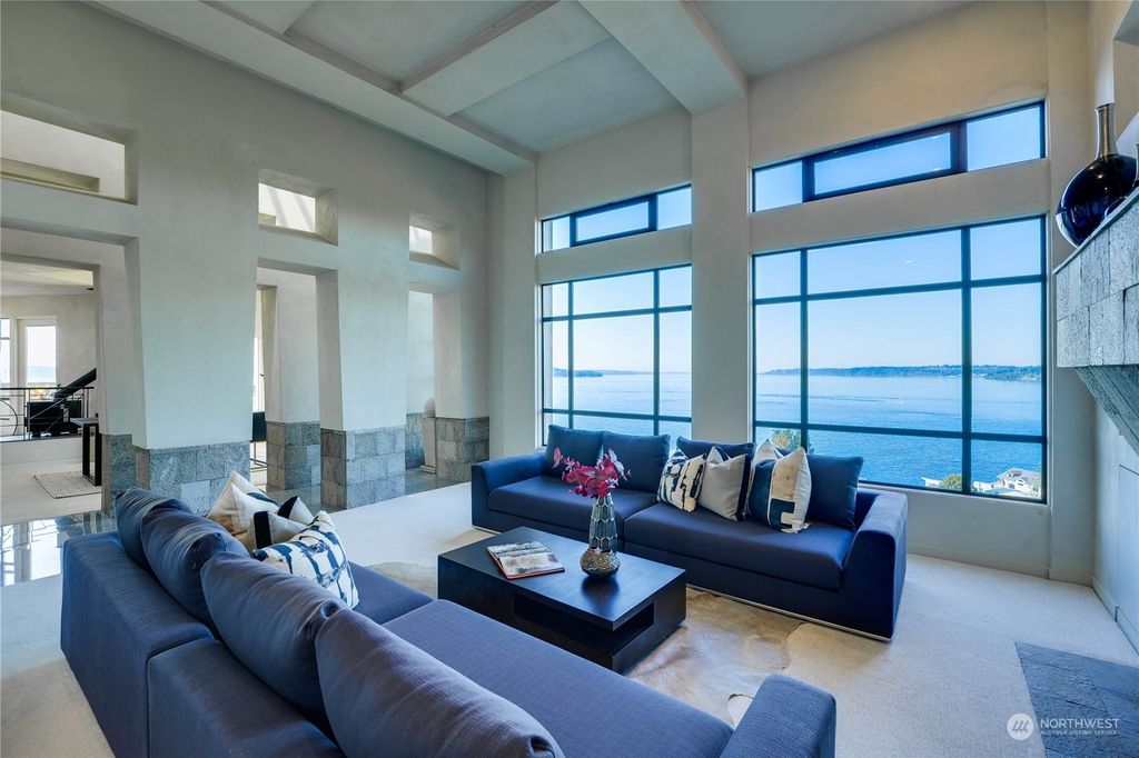 Photo of 404 S 289th Street, Federal Way, WA 98003 (MLS # 2190244)