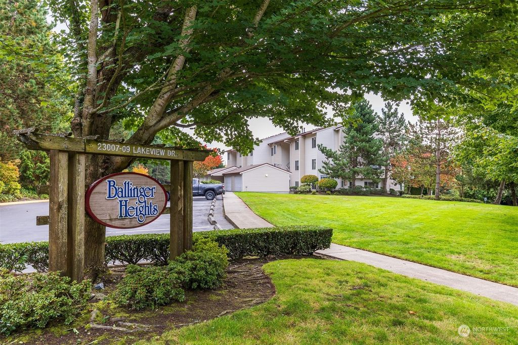 Photo of 23007 Lakeview Drive #A304, Mountlake Terrace, WA 98043 (MLS # 2163252)