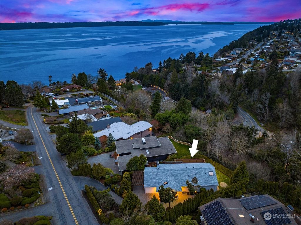 Photo of 12666 Shorewood Drive SW, Burien, WA 98146 (MLS # 2052258)