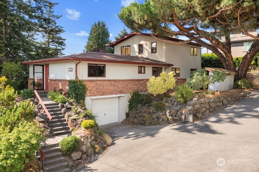 Photo of 5348 SW Lander Street, Seattle, WA 98116 (MLS # 2275410)