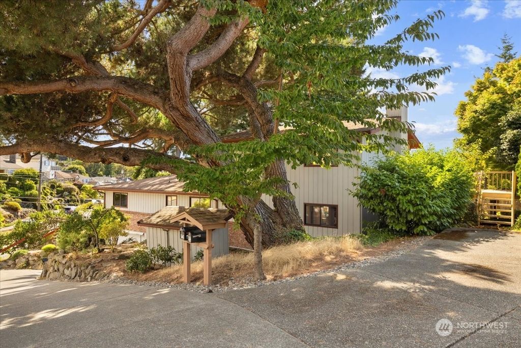 Photo of 5348 SW Lander Street, Seattle, WA 98116 (MLS # 2275410)