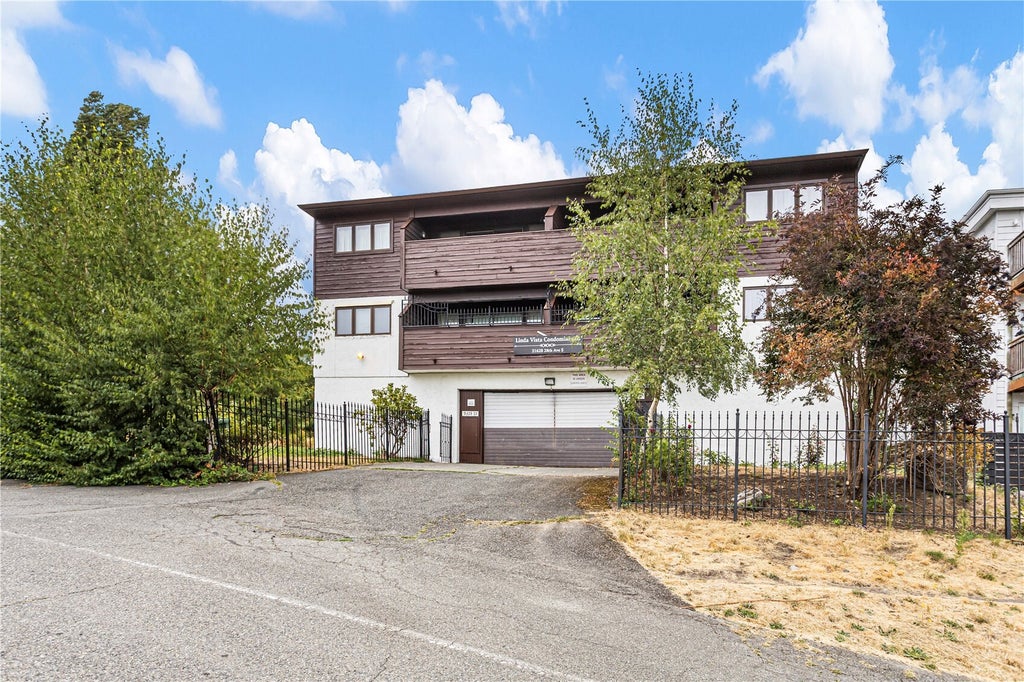 Photo of 21628 28th Avenue S #A - H, Des Moines, WA 98198 (MLS # 2599105)