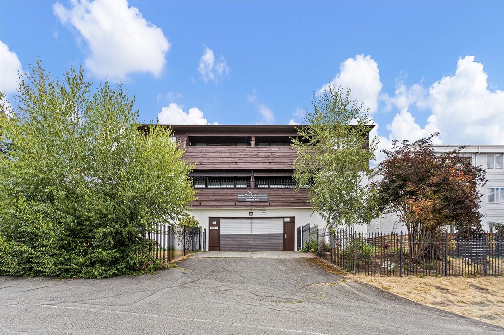 Photo of 21628 28th Avenue S #A - H, Des Moines, WA 98198 (MLS # 2599105)