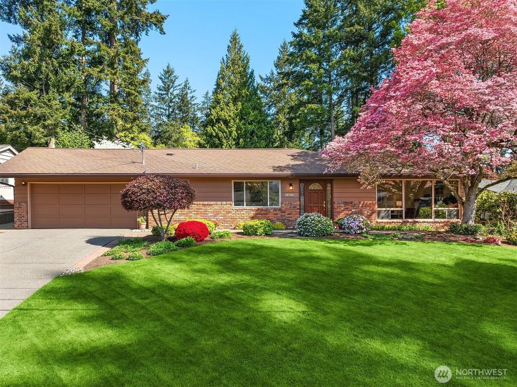 Photo of 16708 SE 28th Street, Bellevue, WA 98008 (MLS # 2366314)