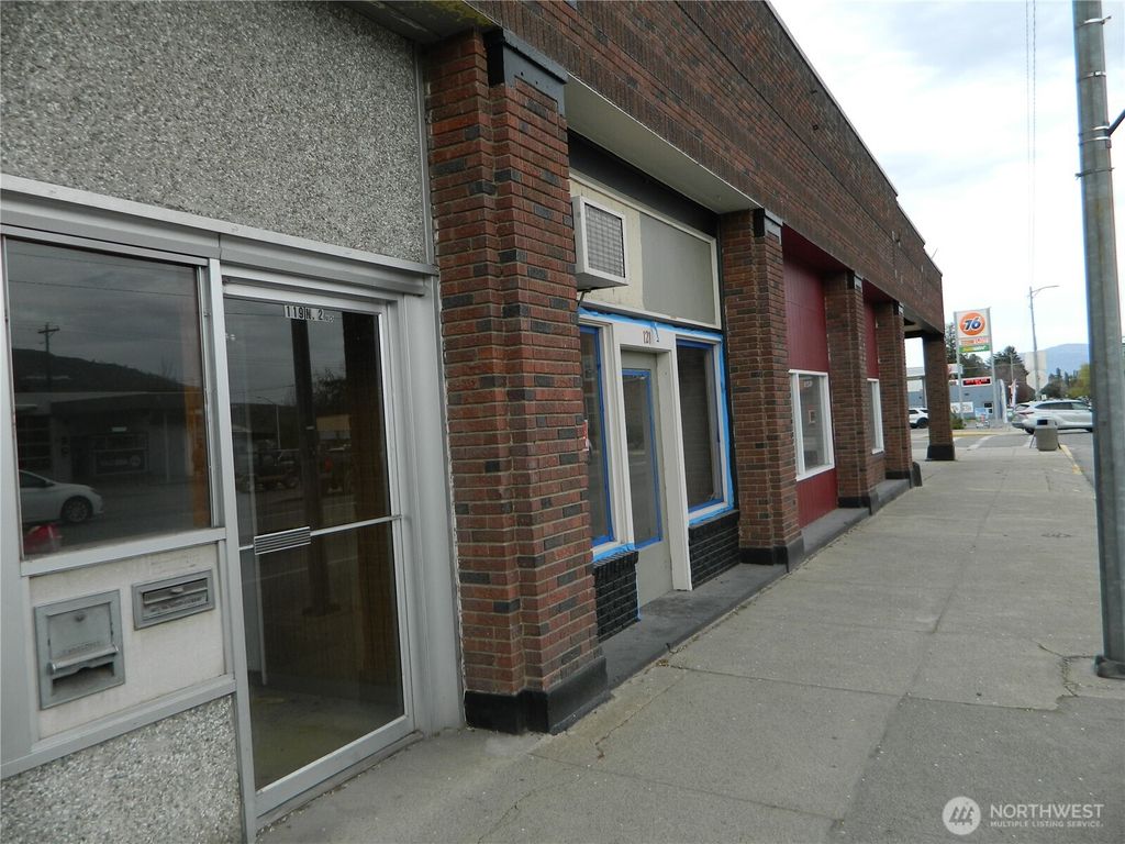 Photo of 123 2nd Avenue N, Tonasket, WA 98855 (MLS # 2510872)