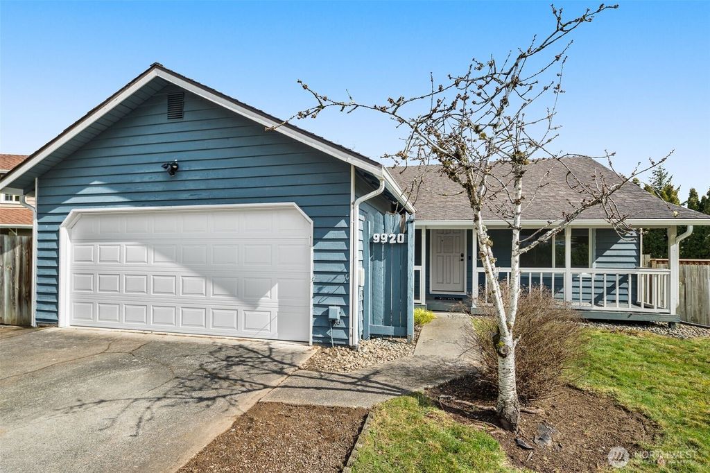 Photo of 9920 NE 140th Place, Kirkland, WA 98034 (MLS # 2343048)