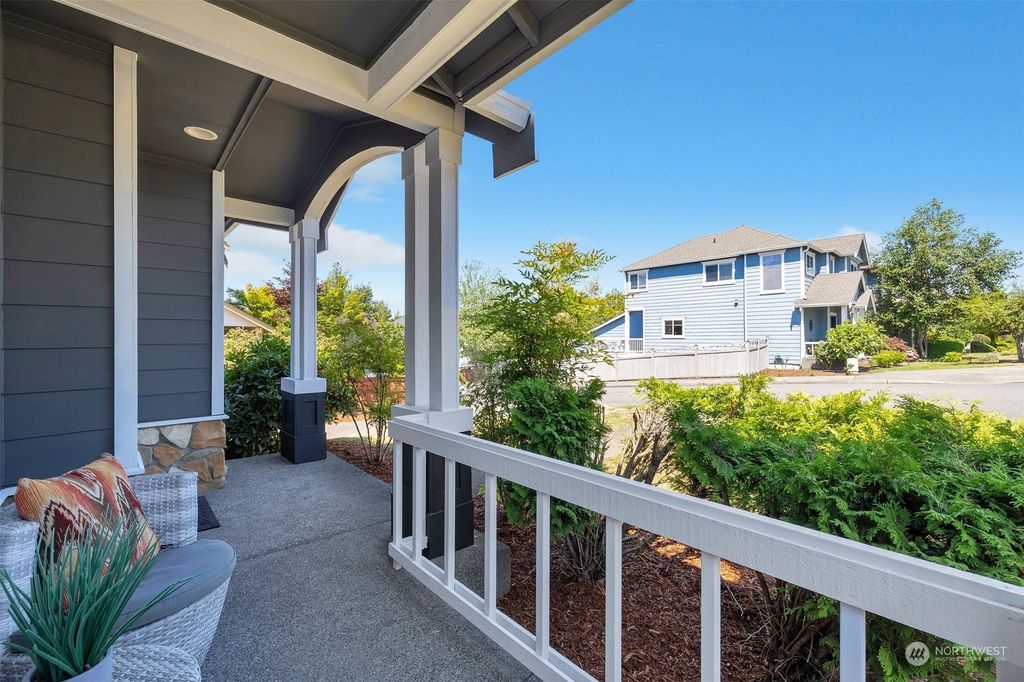 Photo of 16435 SE 168th Place, Renton, WA 98058 (MLS # 2265293)