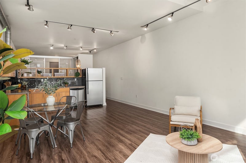 2015 Terry Avenue 416