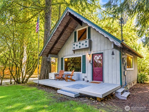 Photo of 114 3rd Street, Skykomish, WA 98288 (MLS # 2582329)
