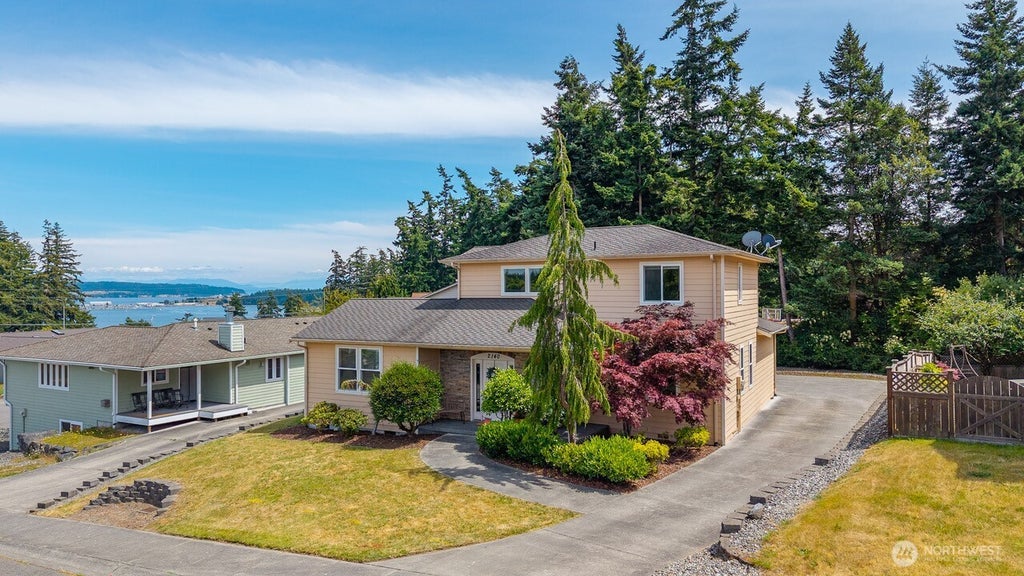 Photo of 2140 SW Vista Park Drive, Oak Harbor, WA 98277 (MLS # 2574903)