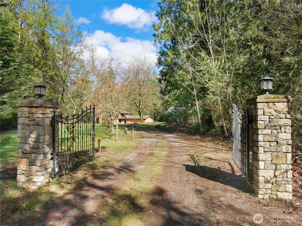 Photo of 23920 SE 371 Street, Enumclaw, WA 98022 (MLS # 2493949)